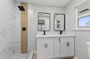 6026 Ridgeway Dr, Houston, TX 77033 - Photo 21