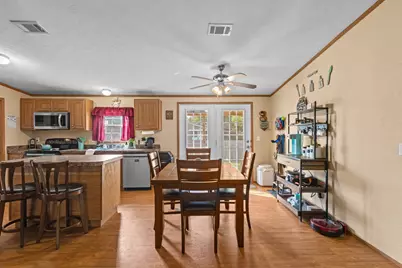 2656 Dennis Street, Orange, TX 77632 - Photo 11