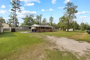 2656 Dennis St, Orange, TX 77632 - Photo 3