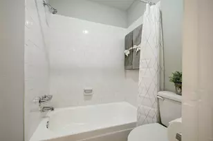 7913 Ellinger Ln, Houston, TX 77040 - Photo 31