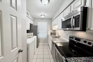 7913 Ellinger Ln, Houston, TX 77040 - Photo 7