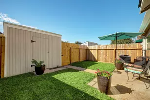 7913 Ellinger Ln, Houston, TX 77040 - Photo 33