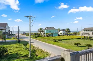 846 S Crystal Beach Rd, Crystal Beach, TX 77650 - Photo 29