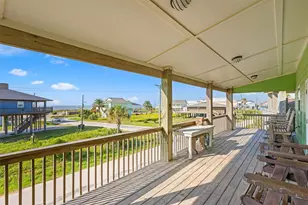 846 S Crystal Beach Rd, Crystal Beach, TX 77650 - Photo 7