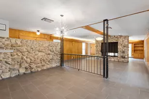 9106 Bonhomme Rd, Houston, TX 77074 - Photo 9