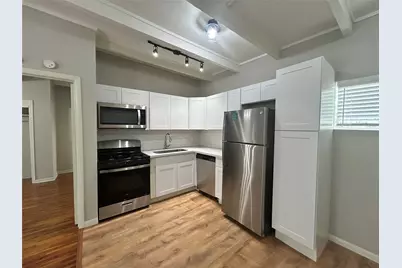 219 Marshall Street #215, Houston, TX 77006 - Photo 3