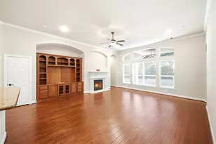 6715 W Titan Springs Dr, Spring, TX 77389 - Photo 9