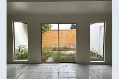 6354 Ivyknoll Drive, Houston, TX 77035 - Photo 5