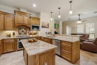 12434 Longmire Way, Conroe, TX 77304 - Photo 11