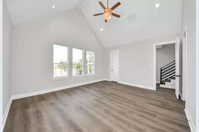 1605 Sylvester Road, Houston, TX 77009 - Photo 23