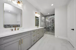 1605 Sylvester Rd, Houston, TX 77009 - Photo 25