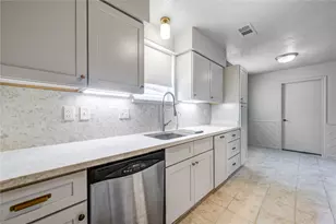 16019 Fathom Ln, Houston, TX 77062 - Photo 9