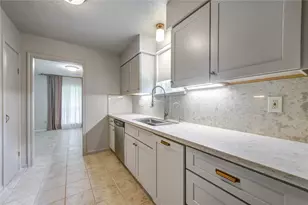 16019 Fathom Ln, Houston, TX 77062 - Photo 11