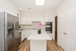 10 Heathstone Pl, The Woodlands, TX 77381 - Photo 11