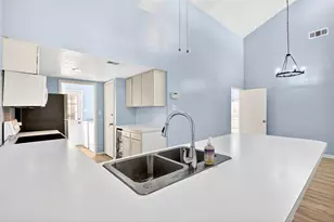 17 April Point Dr N, Conroe, TX 77356 - Photo 25
