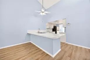 17 April Point Dr N, Conroe, TX 77356 - Photo 19