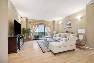 661 Bering Dr, Houston, TX 77057 - Photo 5