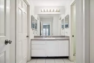 661 Bering Dr, Houston, TX 77057 - Photo 11