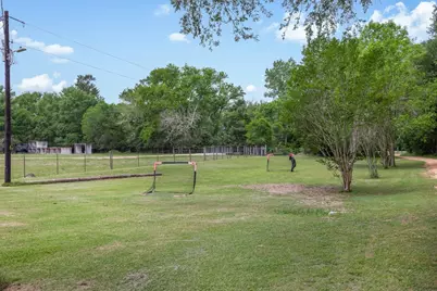 767 N Fm 2429 Road, Bellville, TX 77418 - Photo 17