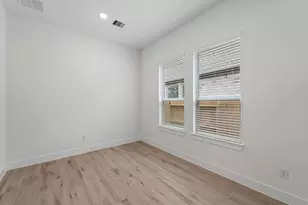 16008 Mahogany Mist Dr, Conroe, TX 77302 - Photo 17