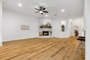 1030 Cedar Lake Ct, Conroe, TX 77384 - Photo 9