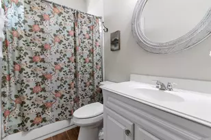 8331 Quiet Bay Dr, Baytown, TX 77523 - Photo 17