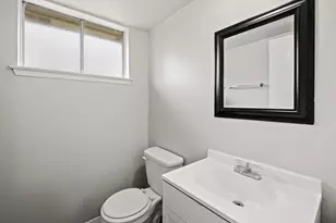 122 W Havner Ln, Houston, TX 77037 - Photo 7