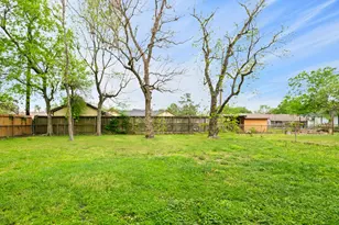 122 W Havner Ln, Houston, TX 77037 - Photo 11