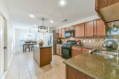 4010 Spring Branch Drive W, Pearland, TX 77584 - Photo 9