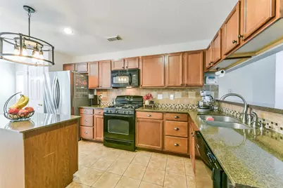 4010 Spring Branch Drive W, Pearland, TX 77584 - Photo 11