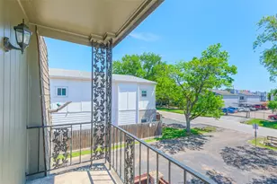 5922 Fairdale Ln, Houston, TX 77057 - Photo 11