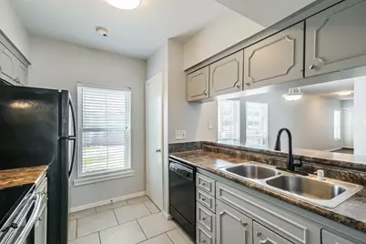 5922 Fairdale Lane #B, Houston, TX 77057 - Photo 13