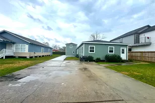8704 Lanewood Dr, Houston, TX 77016 - Photo 3