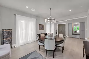 22 Lakeside Cove, The Woodlands, TX 77380 - Photo 11