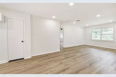 4422 Libbey Lane, Houston, TX 77092 - Photo 19
