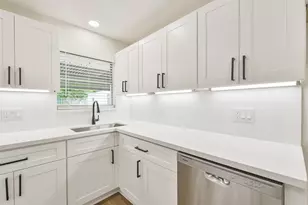 4422 Libbey Ln, Houston, TX 77092 - Photo 15
