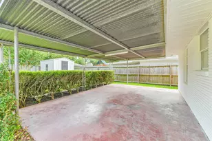 4422 Libbey Ln, Houston, TX 77092 - Photo 39