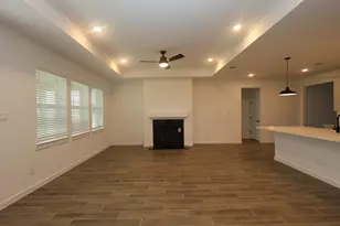12123 Old Fashion Cir, Mont Belvieu, TX 77535 - Photo 5