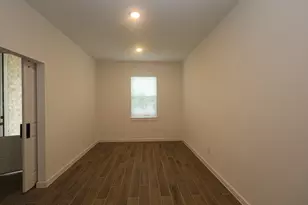 12123 Old Fashion Cir, Mont Belvieu, TX 77535 - Photo 3