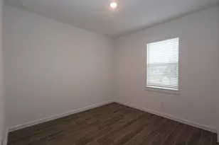 12123 Old Fashion Cir, Mont Belvieu, TX 77535 - Photo 11
