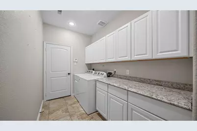 13730 Slate Mountain Lane, Houston, TX 77044 - Photo 17