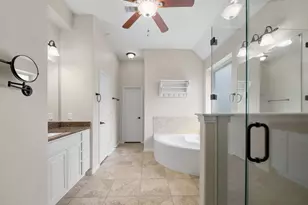 13730 Slate Mountain Ln, Houston, TX 77044 - Photo 11