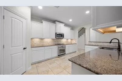13730 Slate Mountain Lane, Houston, TX 77044 - Photo 7