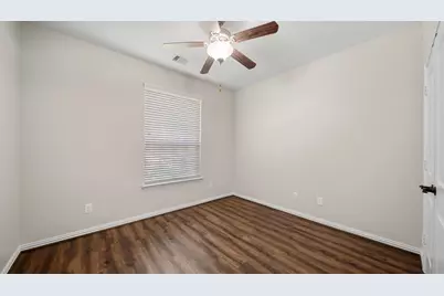 13730 Slate Mountain Lane, Houston, TX 77044 - Photo 15