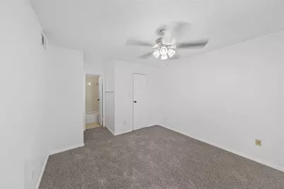 2750 Holly Hall Street #1706, Houston, TX 77054 - Photo 19