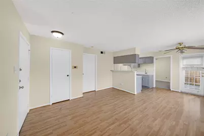 2750 Holly Hall Street #1706, Houston, TX 77054 - Photo 7