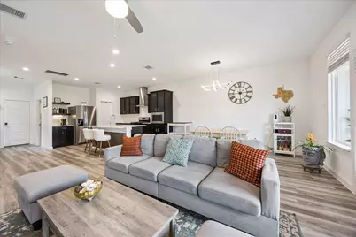 3215 Creston Gate Drive, Houston, TX 77047 - Photo 3