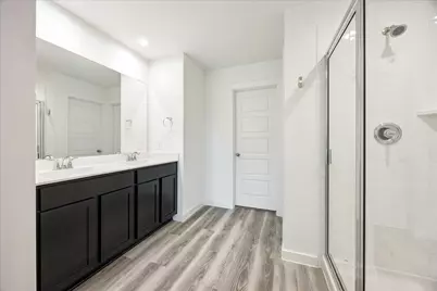 3215 Creston Gate Drive, Houston, TX 77047 - Photo 9
