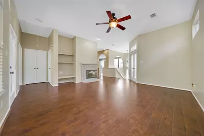 33 Mistyhaven Place, The Woodlands, TX 77381 - Photo 7