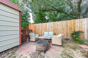 237 McLemore Dr, Alvin, TX 77511 - Photo 27